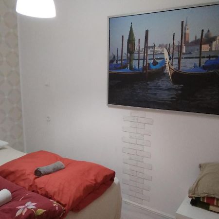 Apartament Przy Parku Noclegi Plock Exterior photo