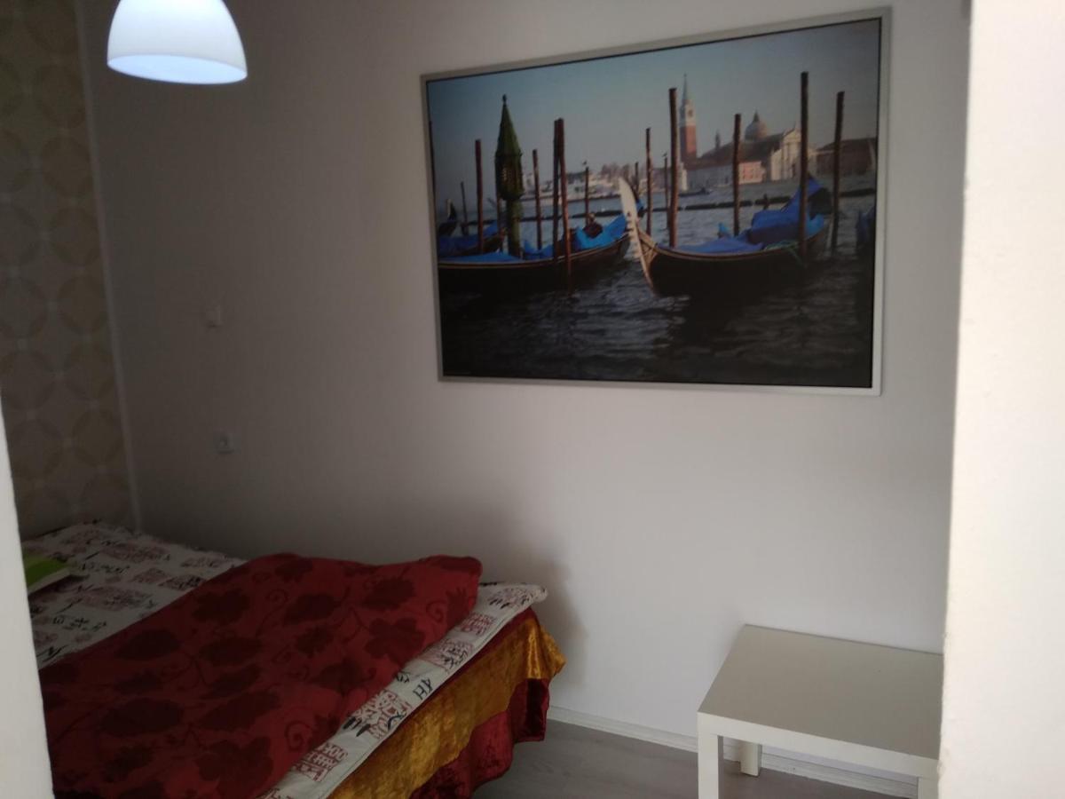 Apartament Przy Parku Noclegi Plock Exterior photo